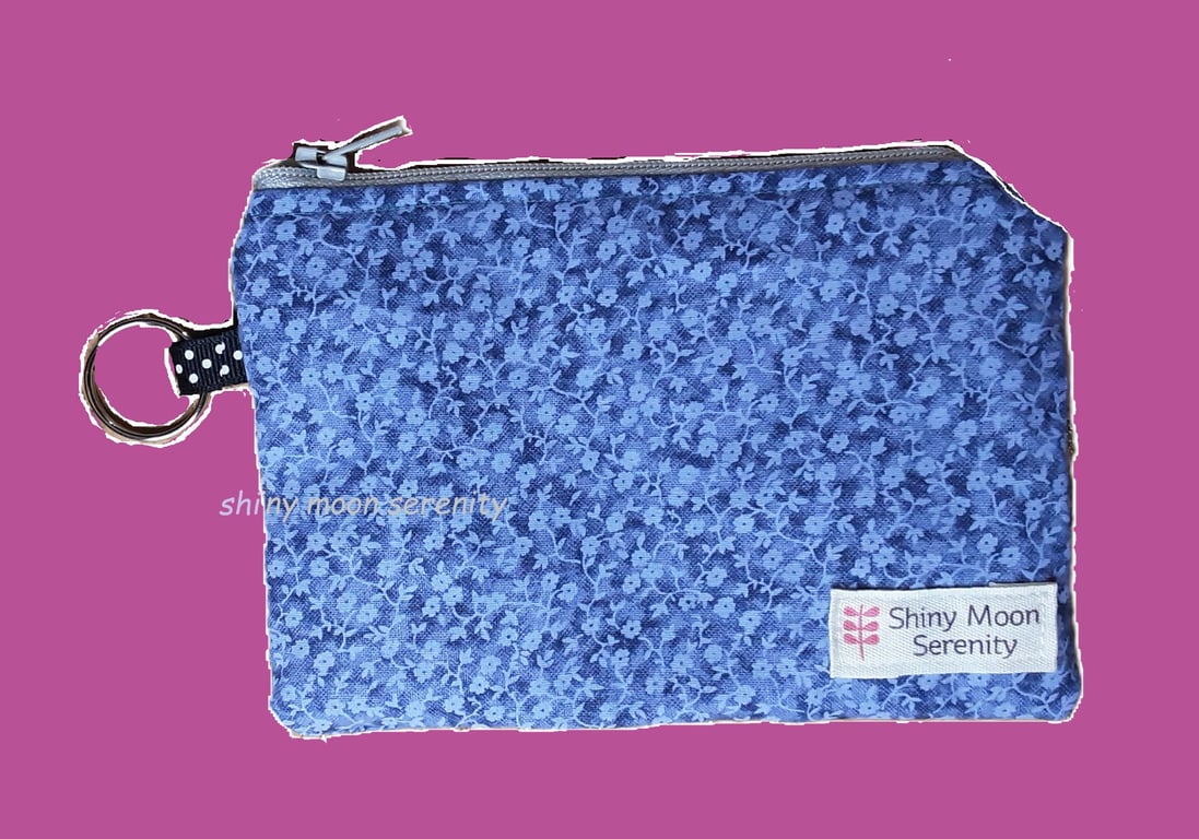 Pouch Blue with small Flower Print