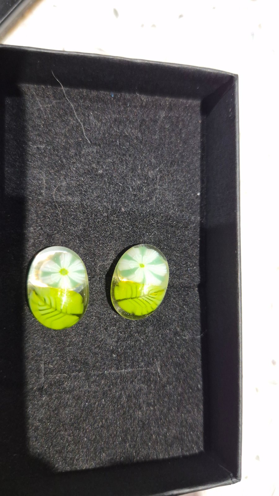 Daisy and leaf glass studs