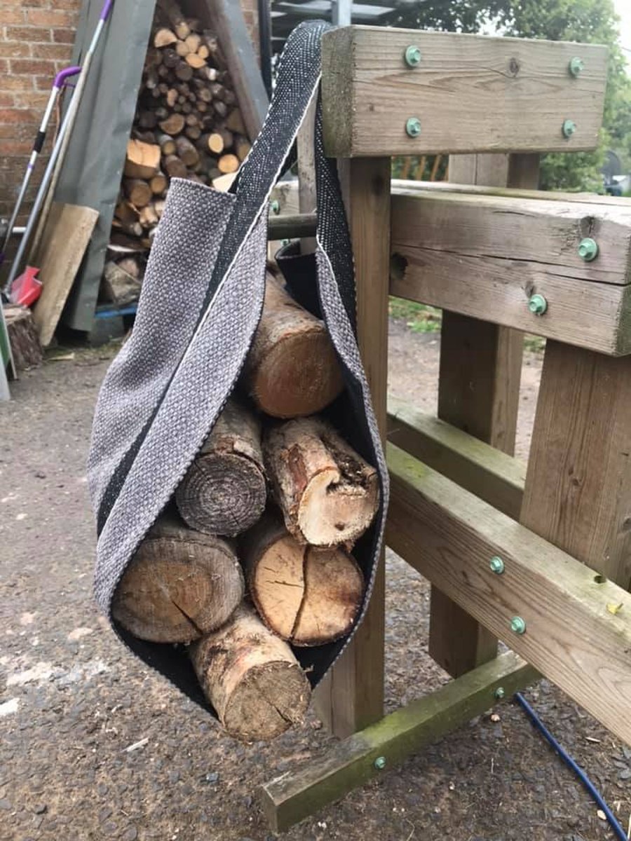 Log Carrier