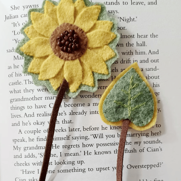 Handmade Sunflower Felt Bookmark