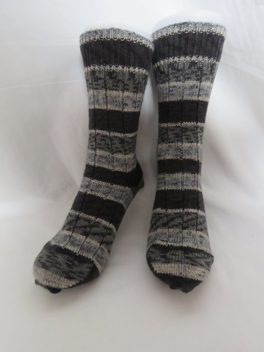 Hand-cranked Knitted Ribbed Wool Socks Size 4 to 5