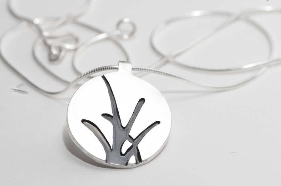 Shuimo Grass Necklace, Plant Necklace