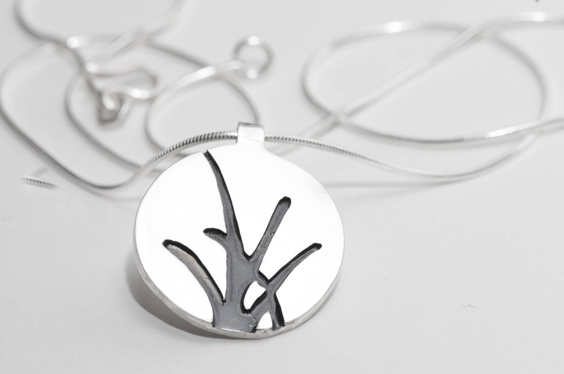 Shuimo Grass Necklace, Plant Necklace