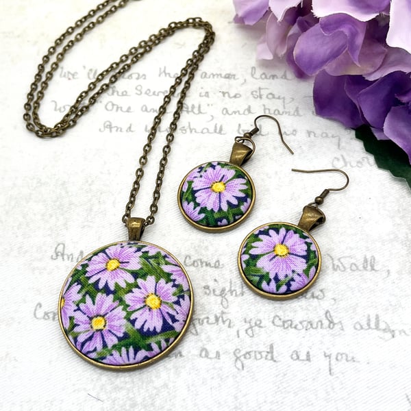 Lilac Daisy fabric button pendant and dangle earrings set