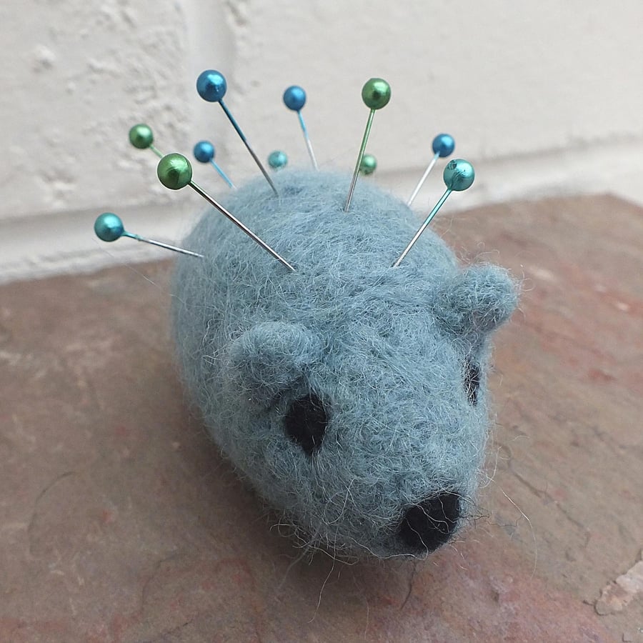 Gorgeous Needlefelt Hedgehog Pin Cushion