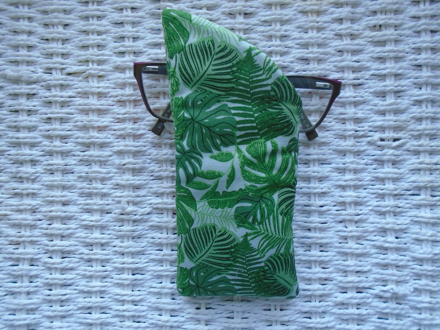 Tropical Palms Glasses Case Lined & Padded 