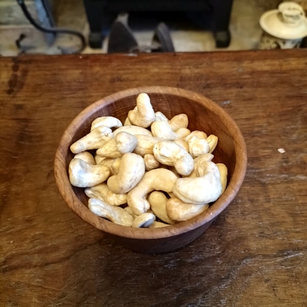  Wooden nut or fruit bowl W4