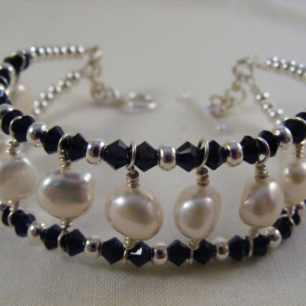 Freshwater Pearl and Jet Crystal Bracelet.