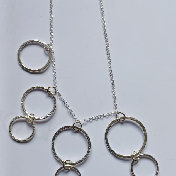 Circles necklace