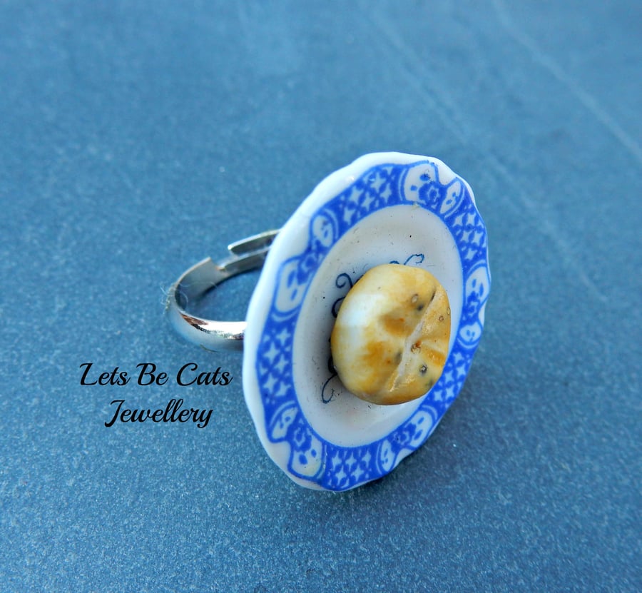 Hot Cross Bun adjustable ring - quirky food jewellery