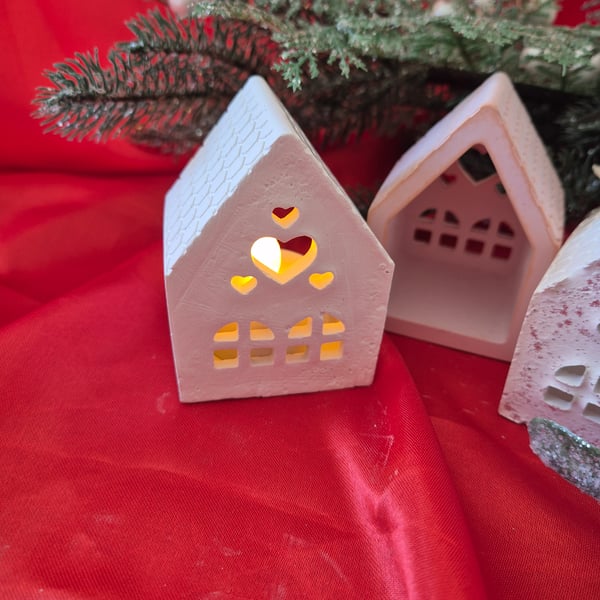 CHRISTMAS TEALIGHT HOUSE