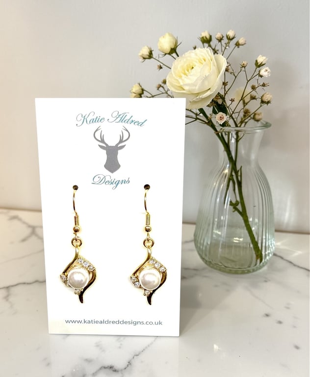 Charm Earrings - Gold Rhinestone Pearl Drop
