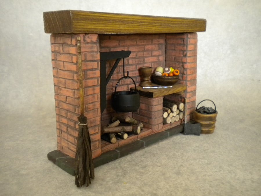 Dolls House Tudor Fireplace Red Brick ,Cooking ,Historical, Period