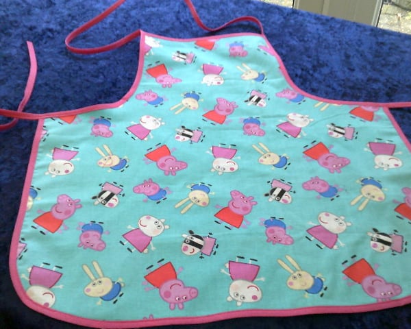 Peppa Pink & Friends Baby Apron