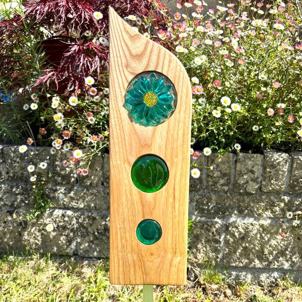  Glass & Wood Flower Garden Art 