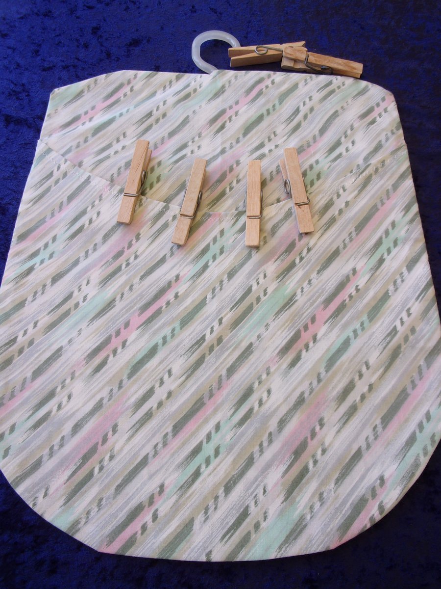 Large Peg Bag (pegs not included) 