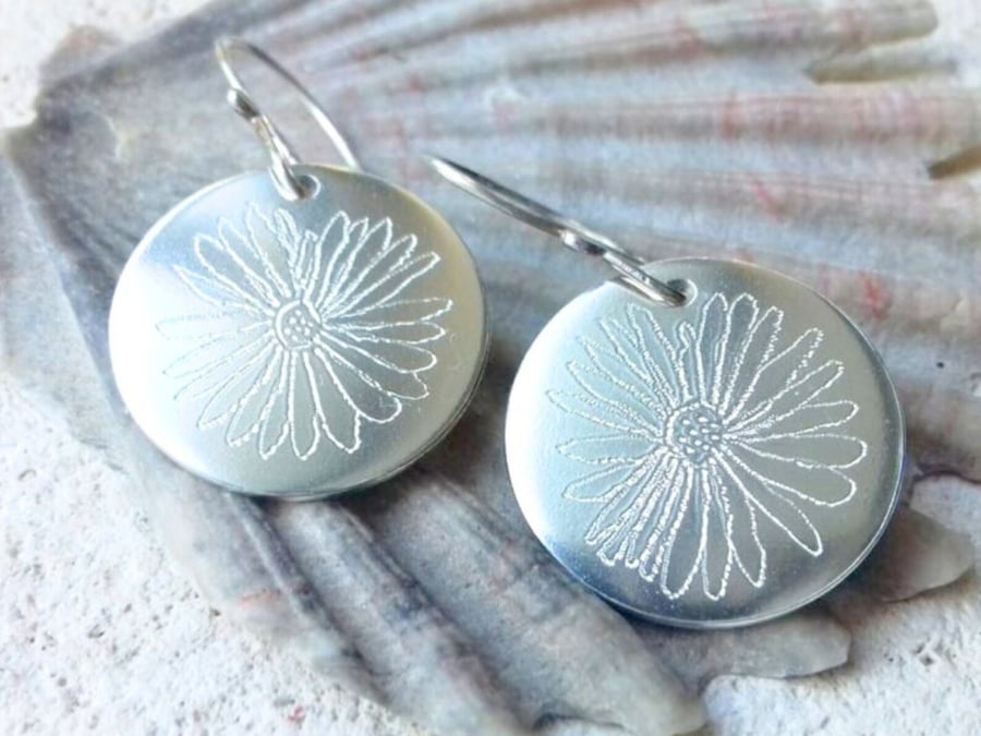Solid Sterling Silver St.Peter Port Daisy Flower Dangle Drop Earrings