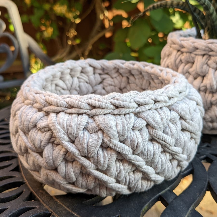 Small bowl, plant pot cover, recycled yarn, baskets, home decor, new home gift