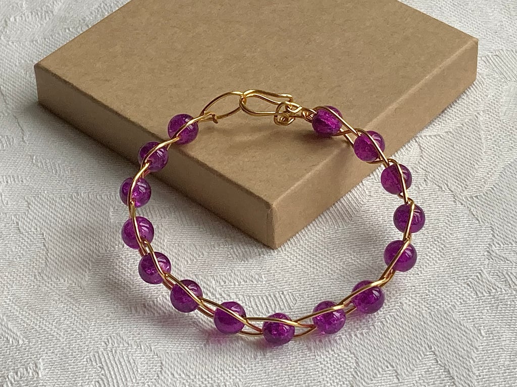 Purple wire bracelet 