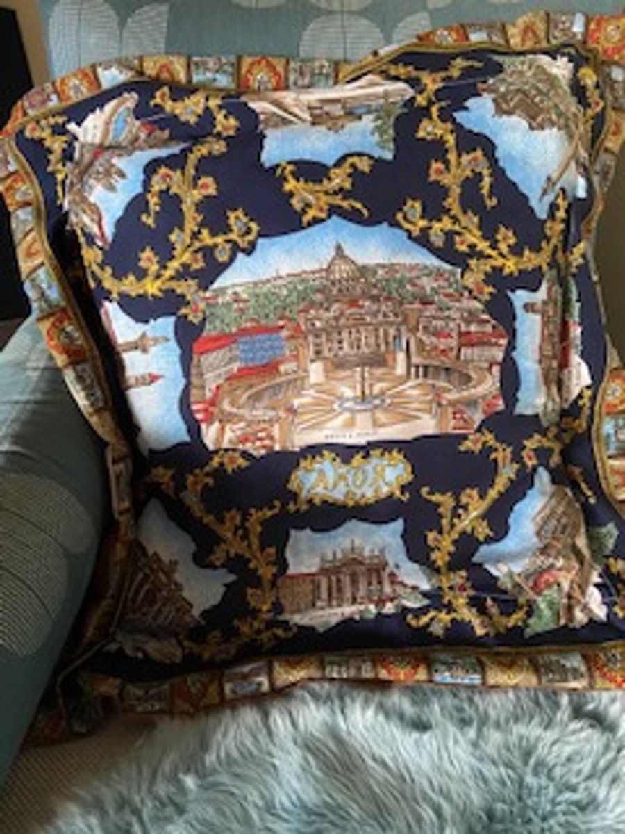 Souvenir Cushion - Roma