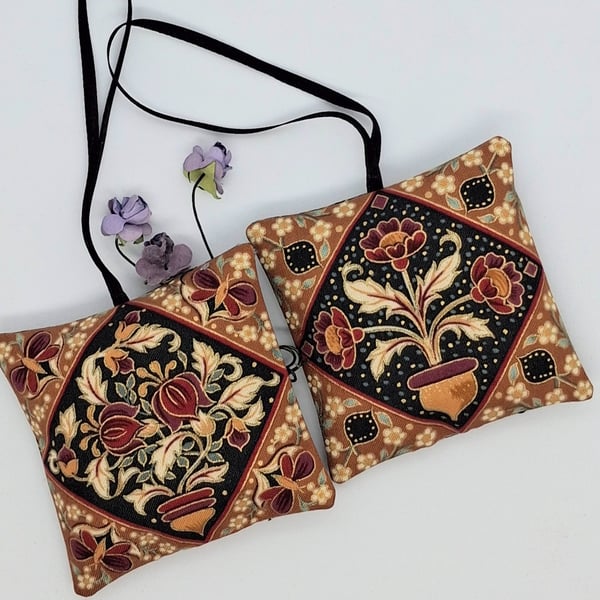 Tudor motive lavender bags  17 19PM