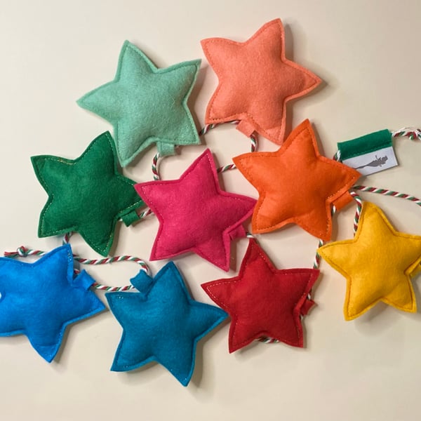 9 LARGE STAR GARLAND