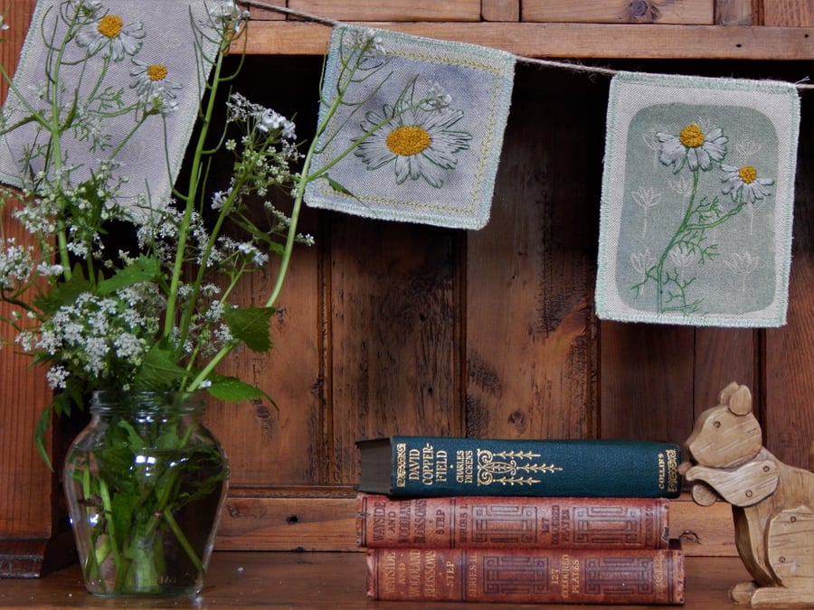 Ox eye and Chamomile Daisy - 78 cm - Screen printed Bunting