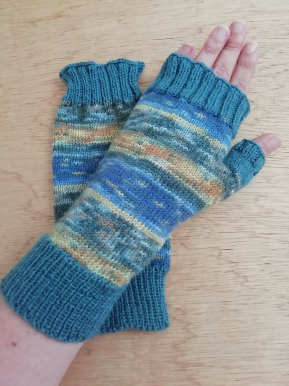 Fingerless Gloves - Hand Knitted - Van Gogh inspired 