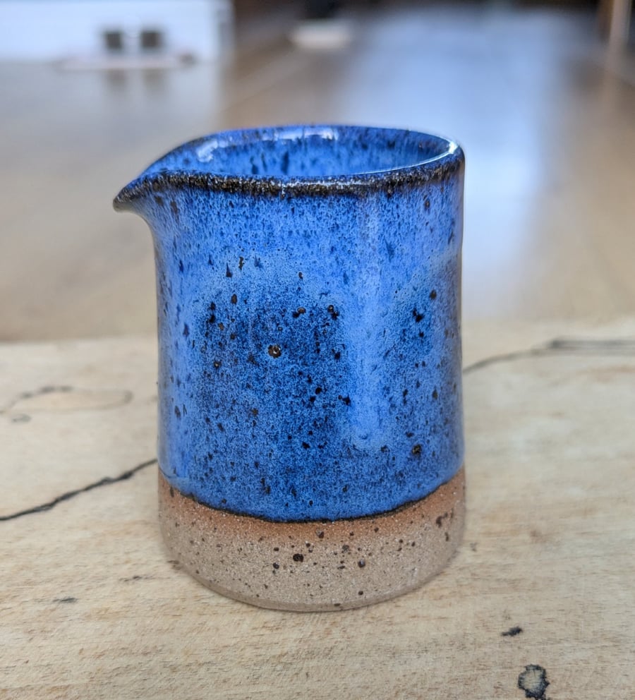 Diddy blue speckled jug