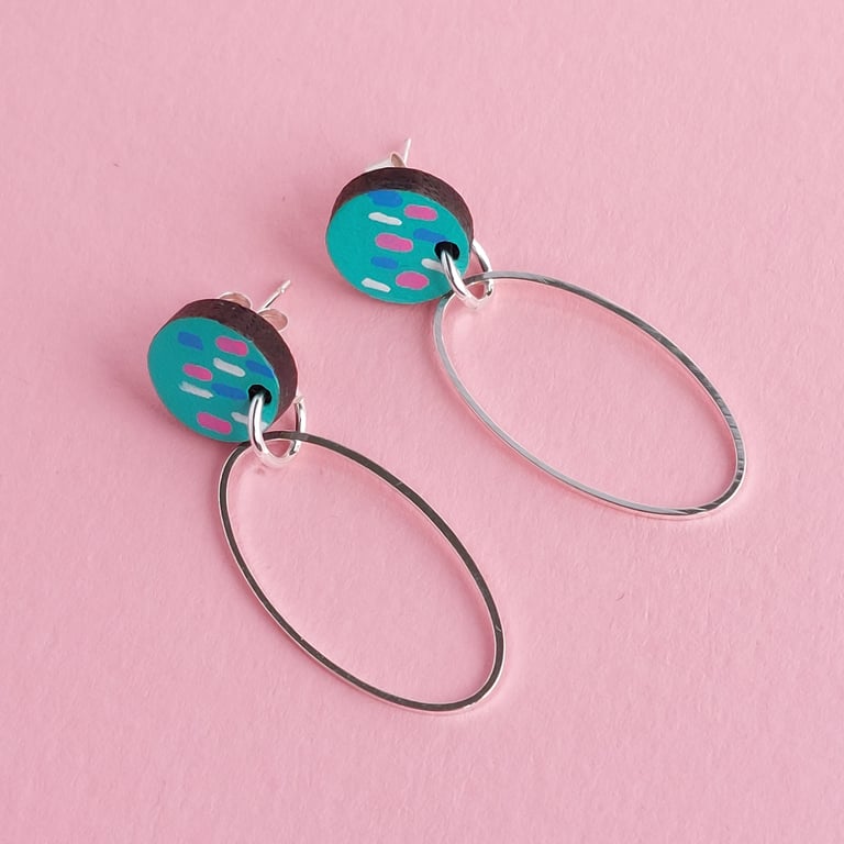 Colourful delicate earrings with dangly silver oval