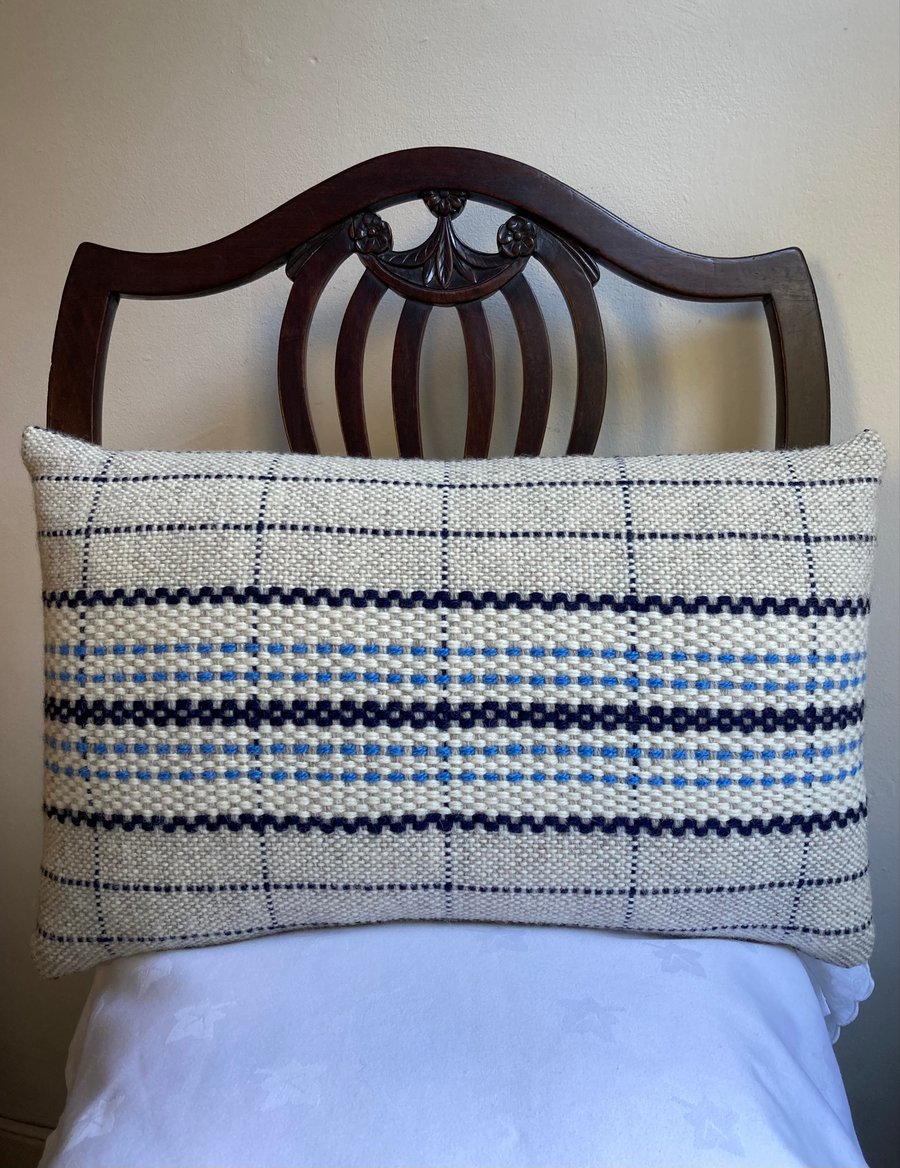 Alta cushion - Navy & Forget-me-not Blue