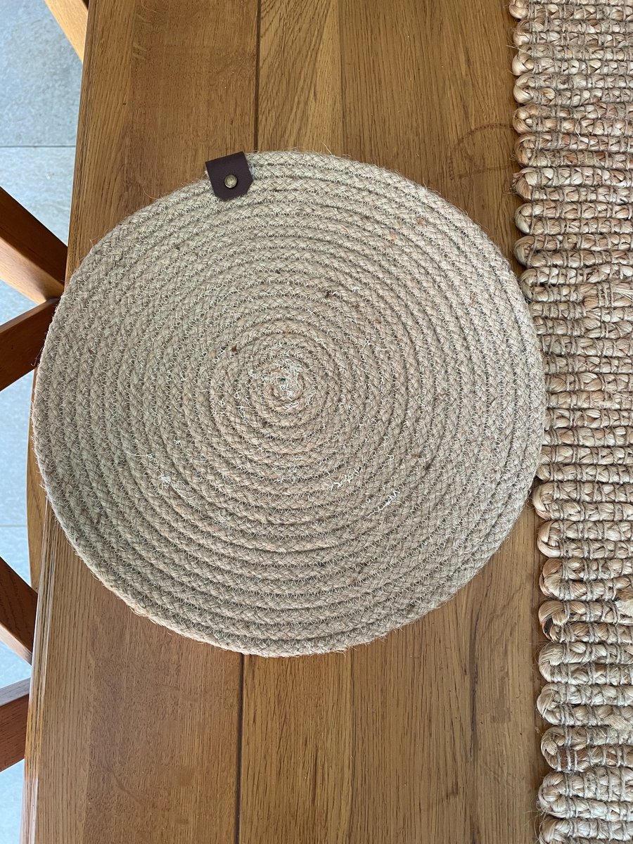 'Alma Jute' Set of 6 Round Jute Placemats