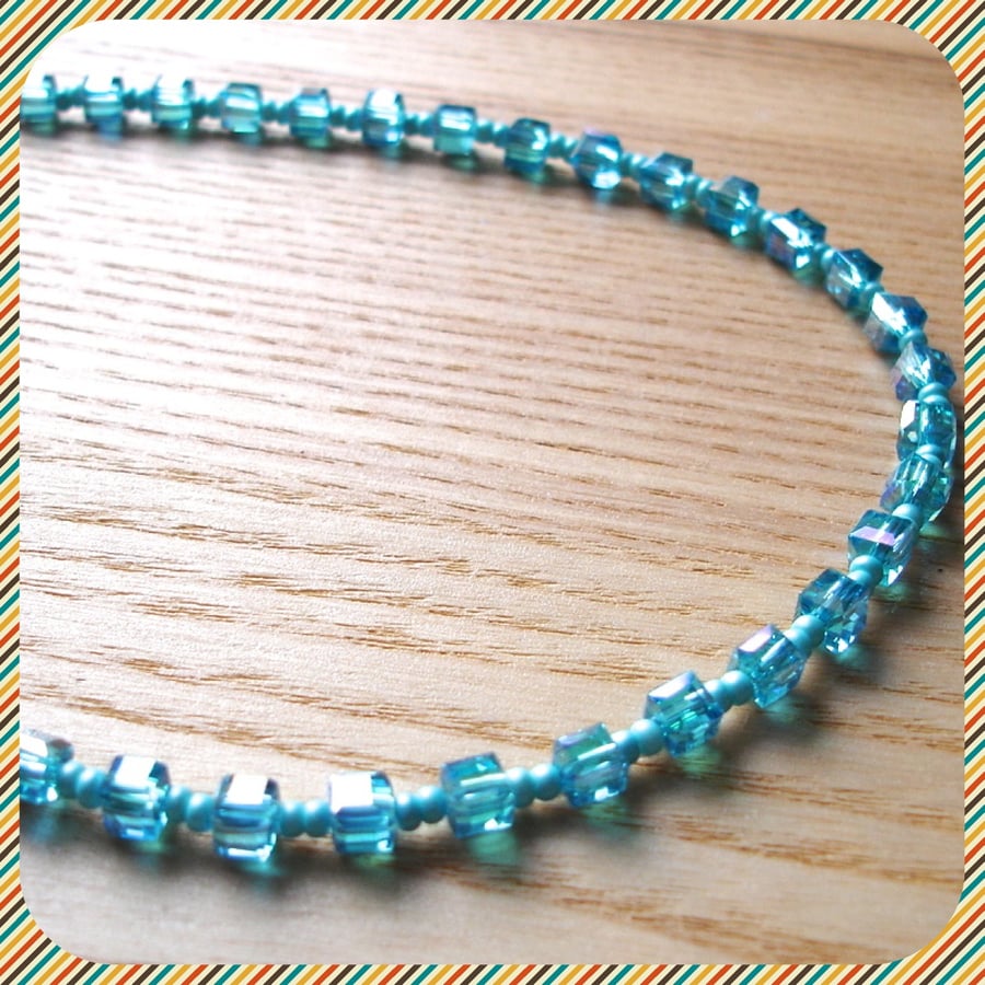 Sparkly Turquoise Bead Necklace