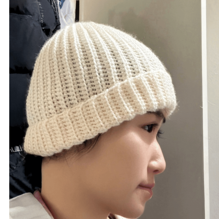 Adult female beanie hat 