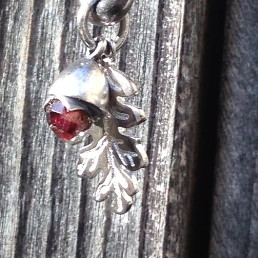 Thames garnet deals jewellery