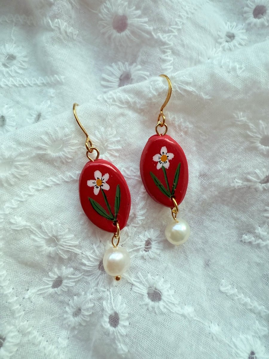 Red Oval Daisy Pearl Drop Earrings, Hand Painted - FREE SHIPPING