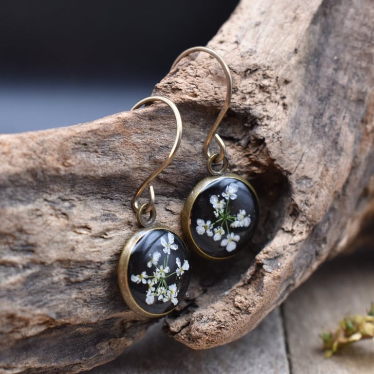 Hypoallergenic Real Pressed Flower Resin Earrings, Titanium Ear Hooks, Black