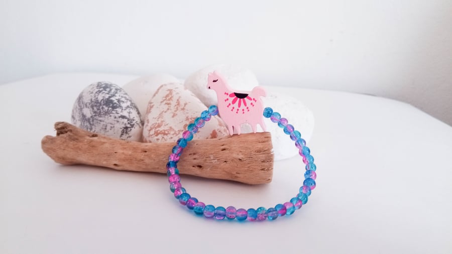 Small Alpaca Llama Crackle Bead Bracelet - Light Pink