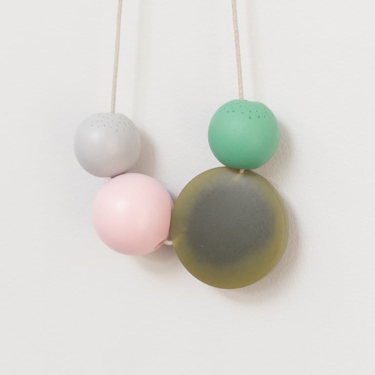 Nola - Bead necklace in light pink, light grey, mint green and olive