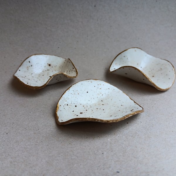 Set of 3 Small Clay Dish for Rings, Mini Trinket Dish, Jewellery Dishes