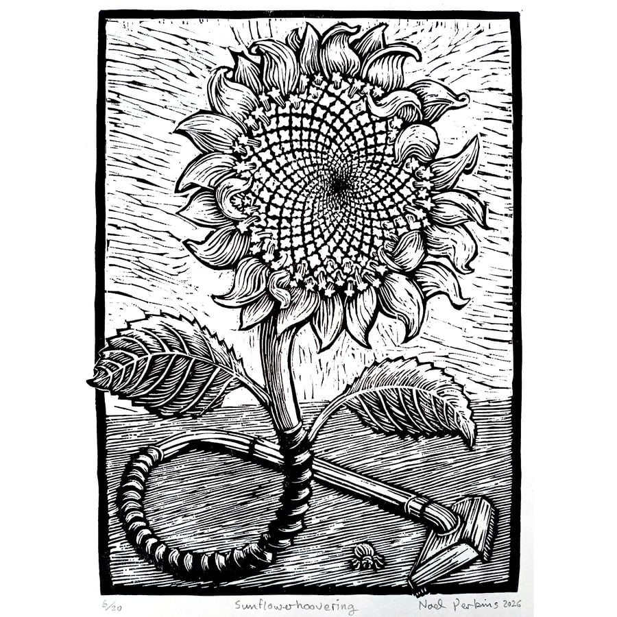 Image of Sunflowerhoovering