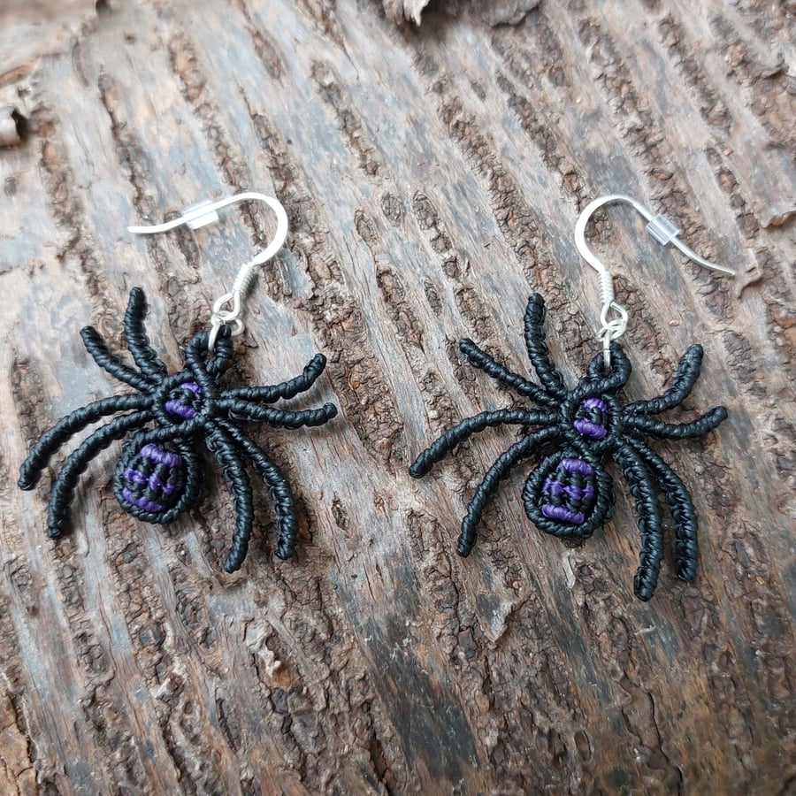 Stripy Spider Macrame Earrings 