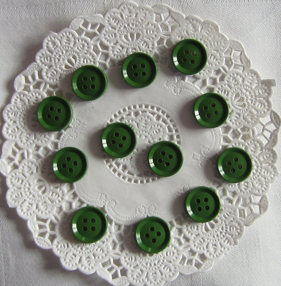 12 Green Buttons