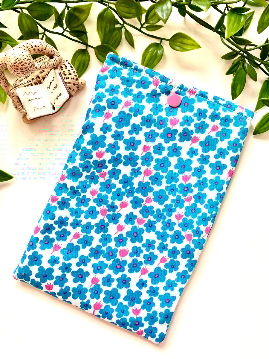 Handmade Blue Floral Kindle Sleeve, E-reader pouch, Fabric Sleeve, Kindle Case