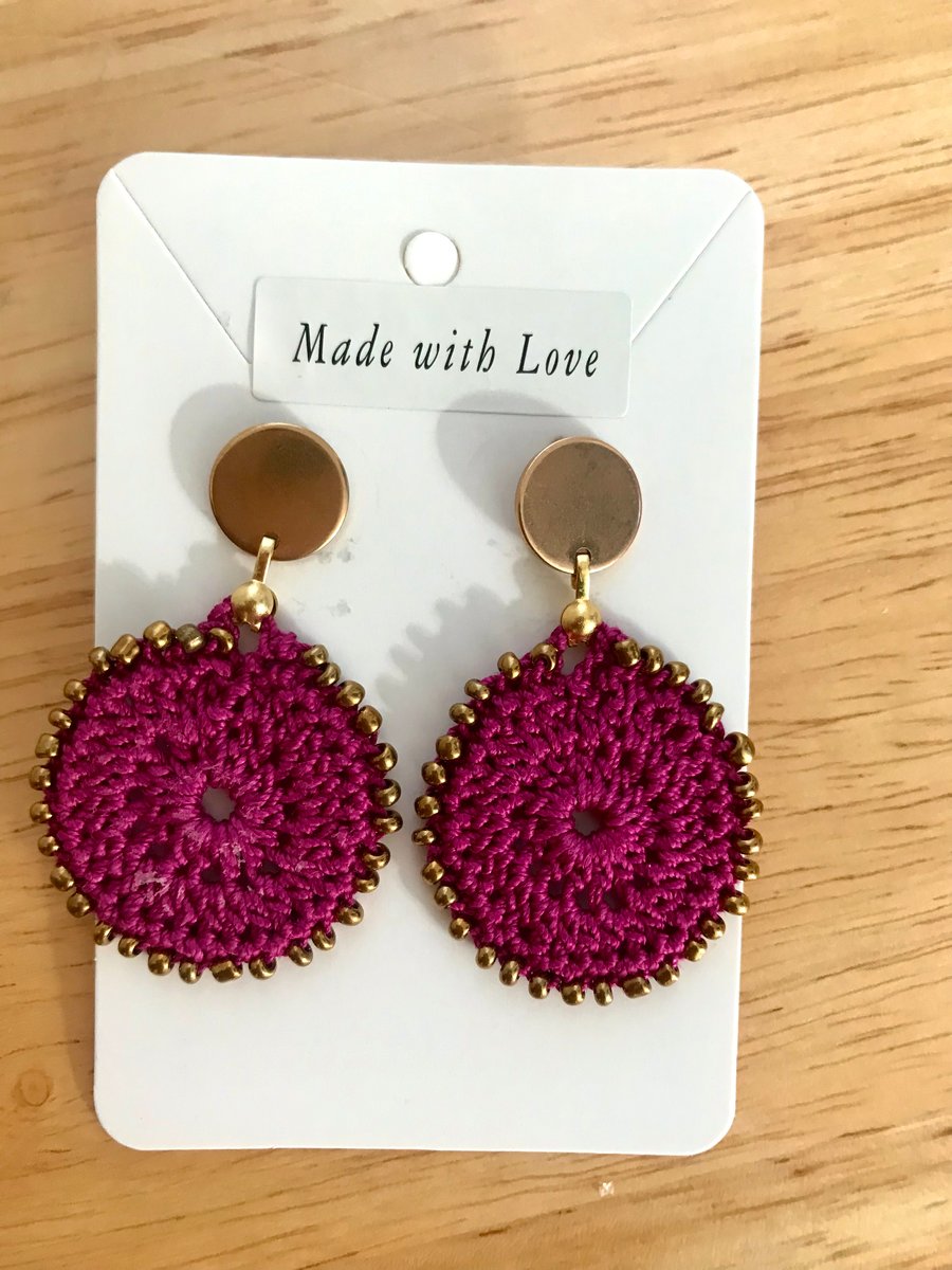 "Fuchsia wheel" earrings