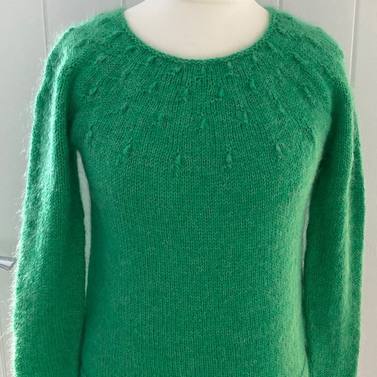 Hand knitted lightweight Wool Alpaca Mohair Silk jumper size M bust 38
