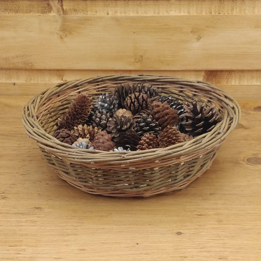 Round display basket