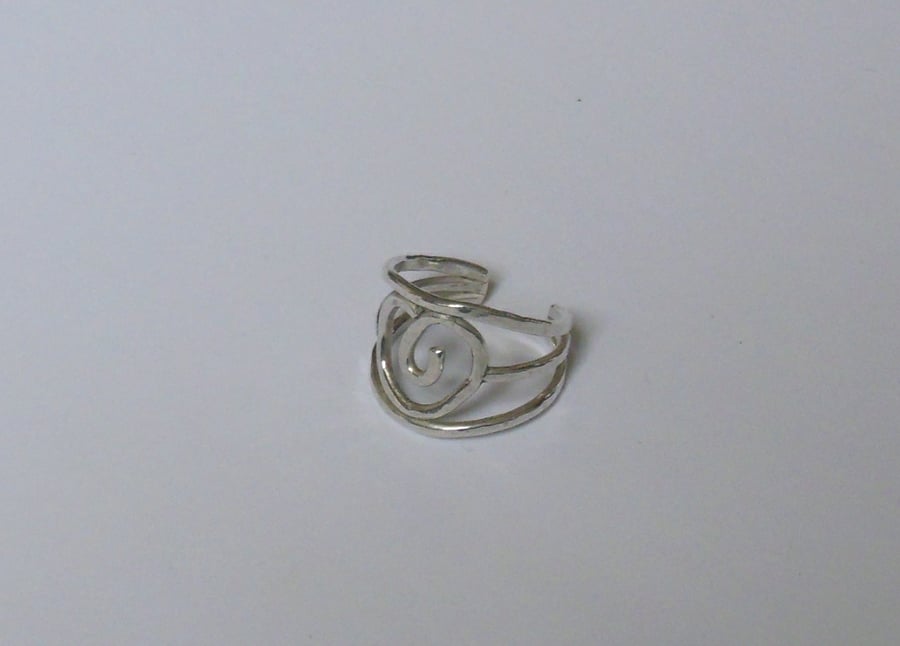 Arts and Crafts rose ring
