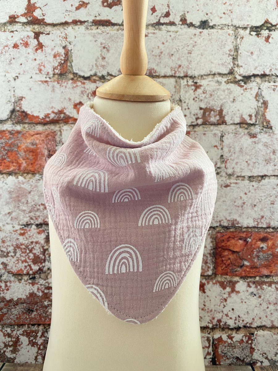 BROWN PATTERNED BIB IN ORGANIC COTTON, NEWBORN BROWN PATTERNED BIB IN ORGANIC COTTON, NEWBORN