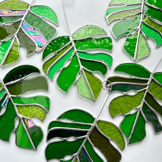 Stained Glass Swiss Cheese Plant Leaf Suncatchers - Handmade Hanging Decoration